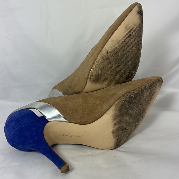 Calvin Klein Ninnah Suede Pumps Tan/Royal Blue/Silver sz: 7 - Picture 5 of 7